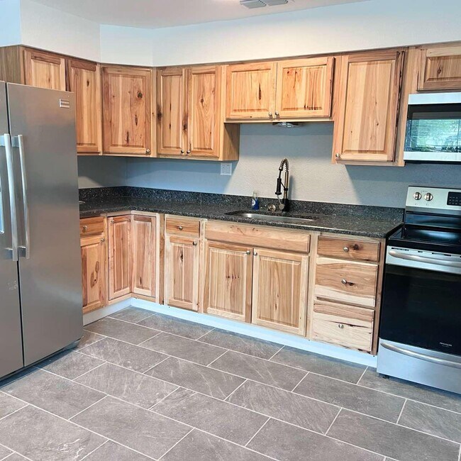 Foto del edificio - 121 Harbeson Ave SE