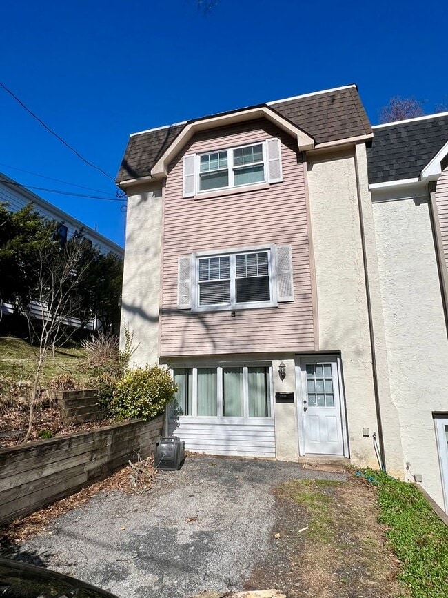 Photo - Gorgeous 3-Bedroom Home with Finished Basement in Havertown! Available NOW!