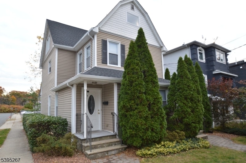 Primary Photo - 139 Forest St