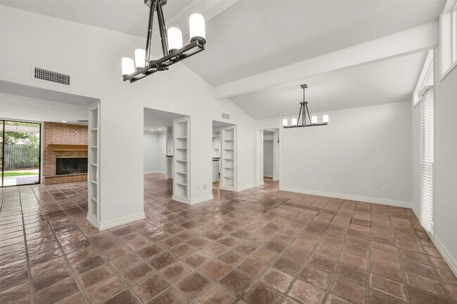 Building Photo - 4707 Nenana Dr