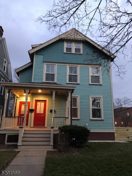 Building Photo - 25 Midland Ave