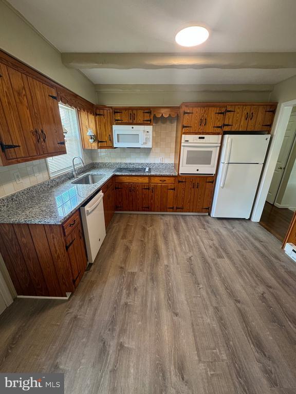 Foto del edificio - 206 Fredericktowne Dr