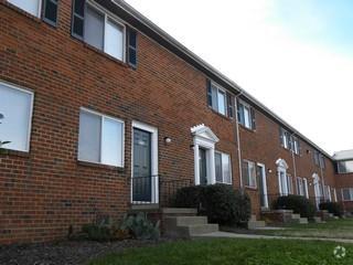 Townsend Square Townhomes - Townsend Square