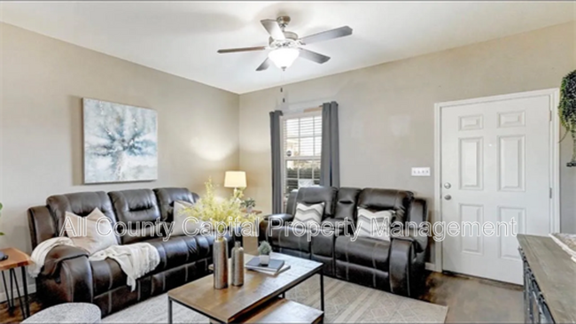 Foto del edificio - 13904 Sherri Berry Wy