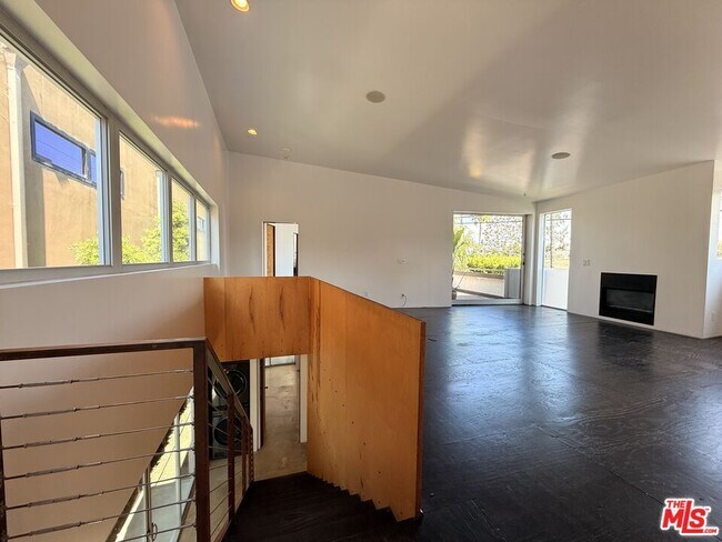 Building Photo - 1505 Linden Ave
