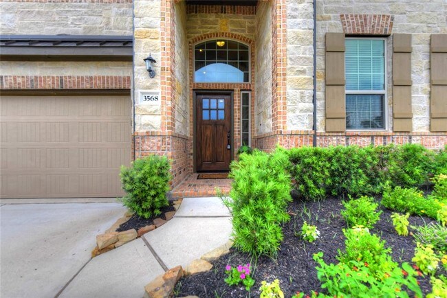 Building Photo - 3568 Falcon Way