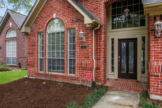Building Photo - 1123 Misty Lake Dr