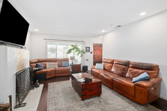 Foto del edificio - 2744 60th St