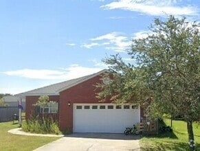 Building Photo - 250 Mallot Beach Dr