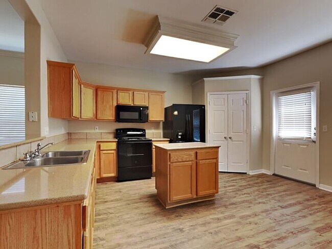 Foto del edificio - *No Application Fees *$500 off 1st month r...