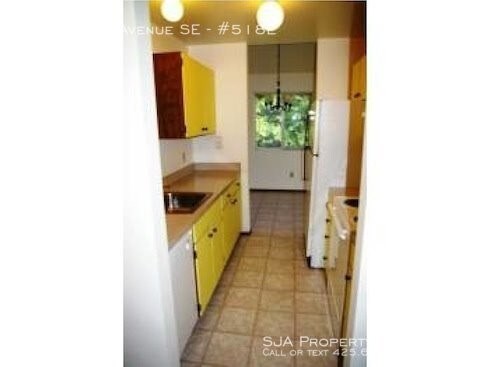 Foto del edificio - One Bedroom Apartment in Lake Hills-Bellevue