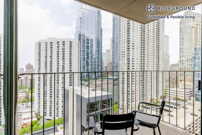 Foto del edificio - 77 W Huron St