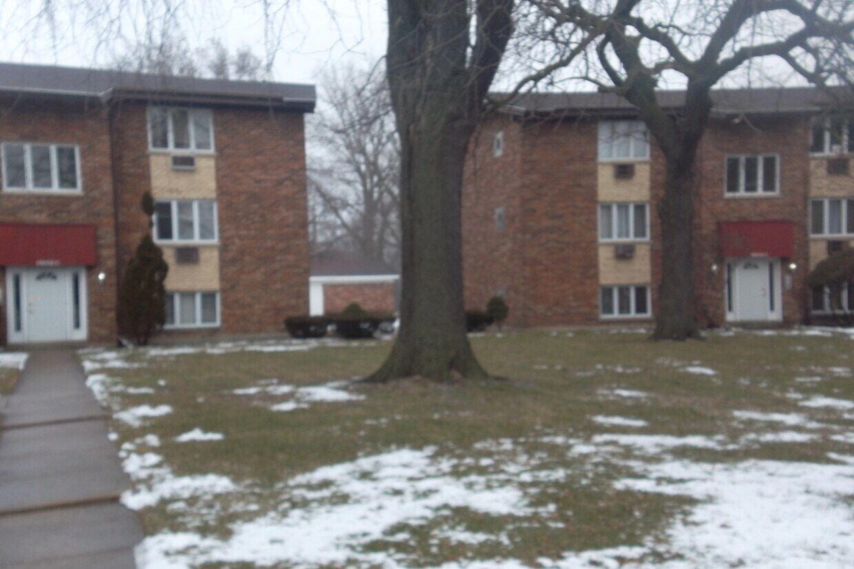 Primary Photo - 9900 W 58th St