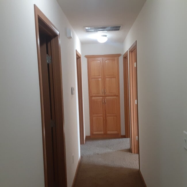 Building Photo - 337 S Casa Grande Ave