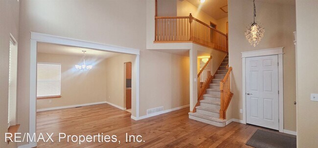 Foto del edificio - 4 br, 2.5 bath House - 623 Shrubland Dr