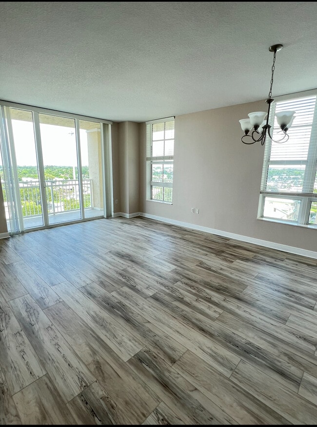 Building Photo - 350 N Federal Hwy