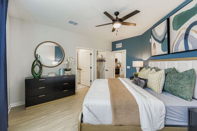 Building Photo - Integra Isles