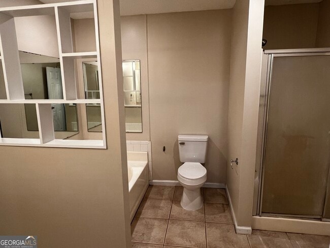Building Photo - 105 Baytree Ct