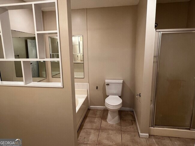 Foto del edificio - 105 Baytree Ct