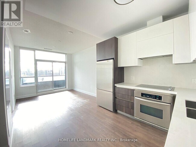 Photo du bâtiment - 15 Water Walk Dr