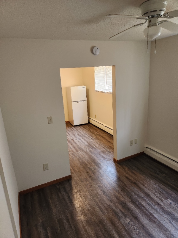 Building Photo - 1086 Como Pl