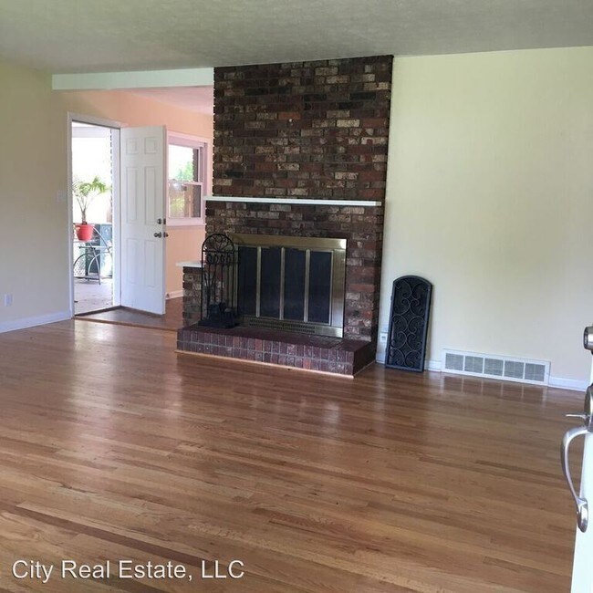 Foto del edificio - 3 br, 1.5 bath House - 69 Round Top Road