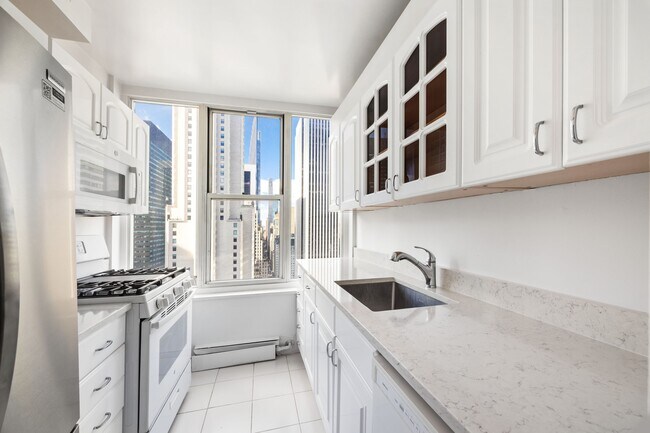 Foto del edificio - 117 E 57th St