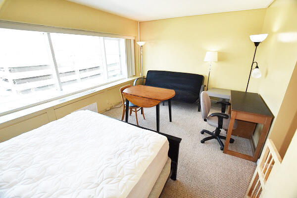 Foto principal - 555 E William St