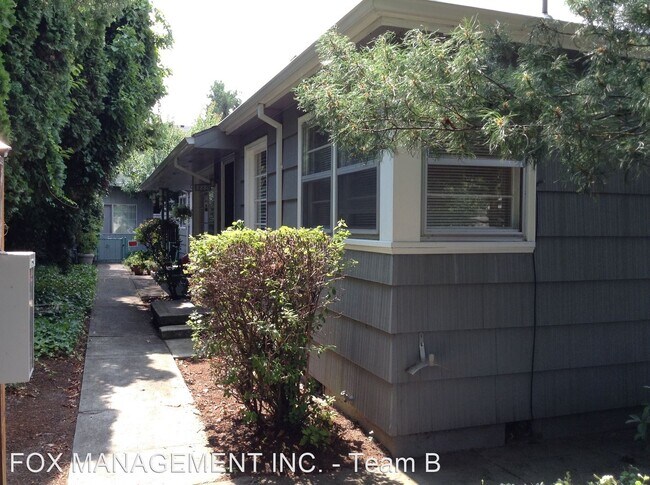 Foto del edificio - 8888 SW Cashmur Ln