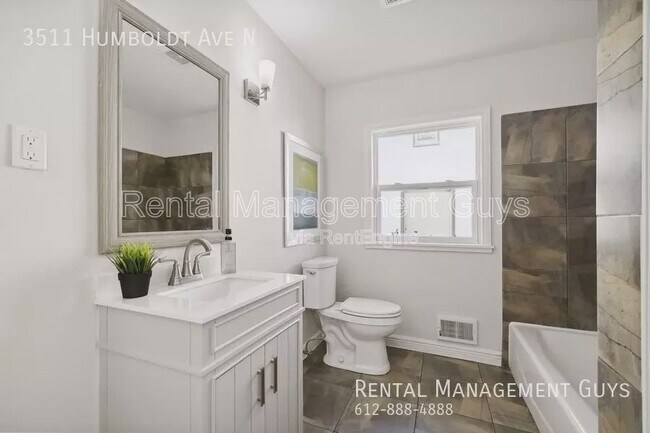 Foto del edificio - 3511 N Humboldt Ave