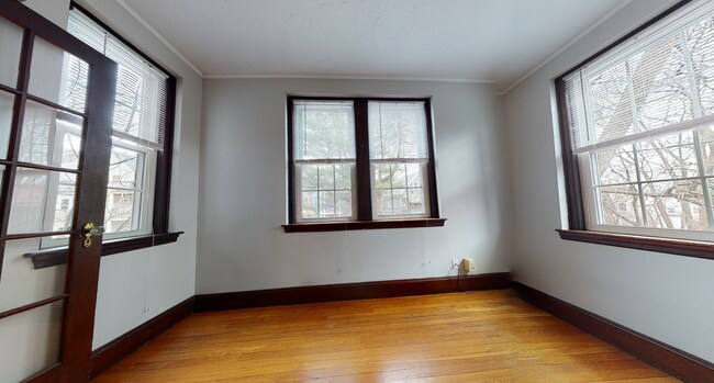 Foto del edificio - 115 College Ave