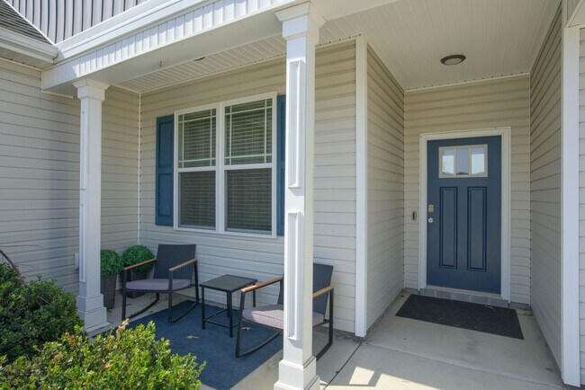 Foto del edificio - 328 Adobe Ln