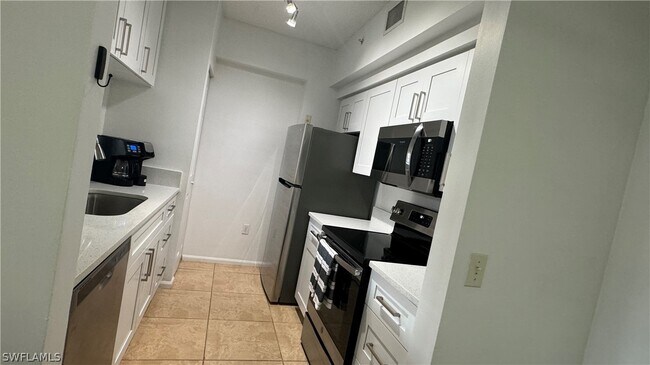 Building Photo - 1235 Reserve Way