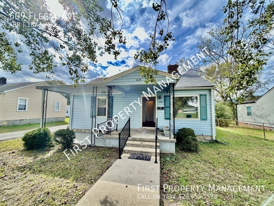 Foto principal - Rossville Single Family 3Bed/1Bath Home!!