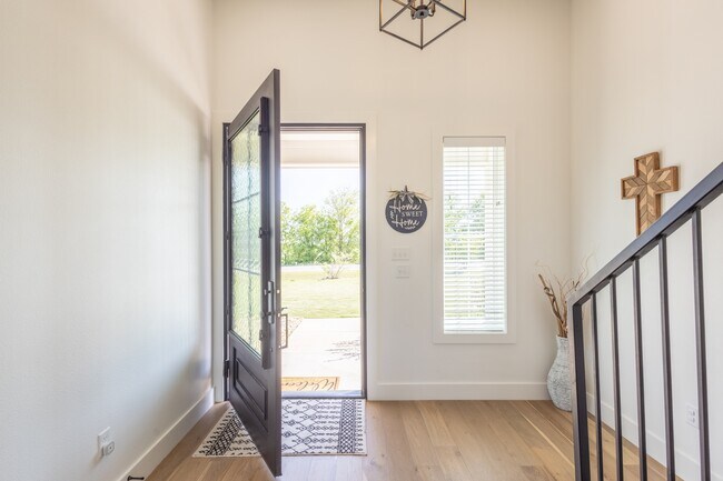 Foto del edificio - 4324 Cedar Creek Rd