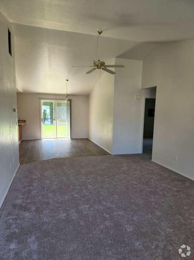 Building Photo - 1256 Westbrook Loop