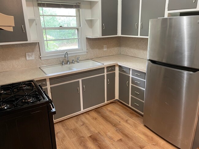 Kitchen 2 of 3 - 2641 Japonica Dr