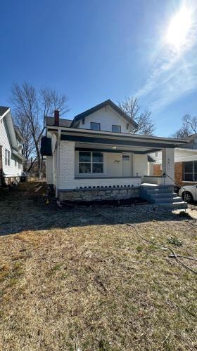 Building Photo - 5611 Park Ave