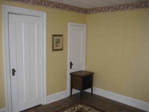 Building Photo - 607 W Chenango St