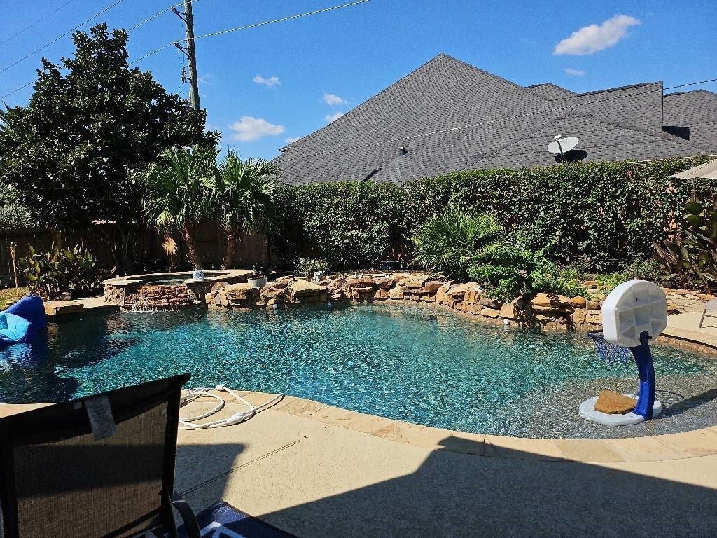 Building Photo - 28602 Hayden Park Dr