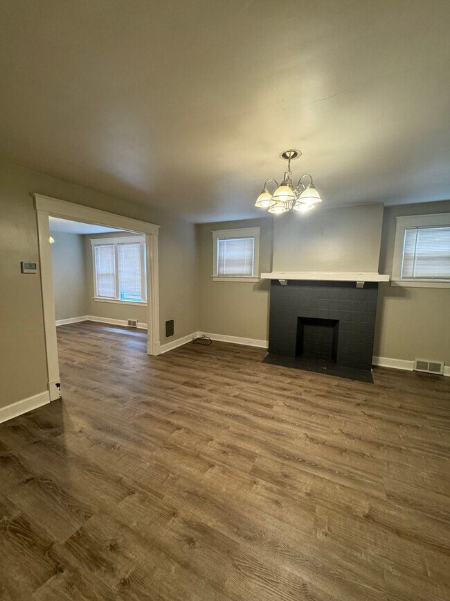 Foto del edificio - 24 Florence Ave