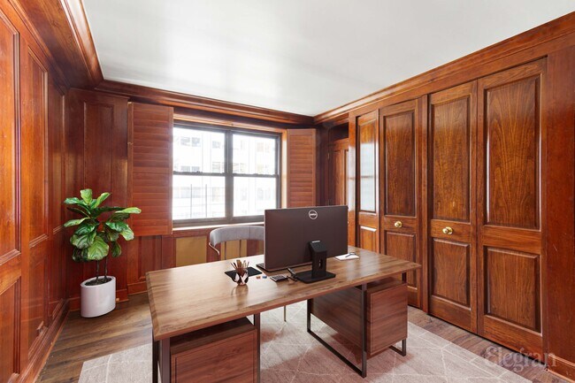 Building Photo - 135 E 54th St