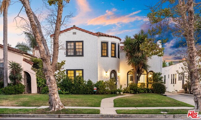 Building Photo - 6316 Drexel Ave