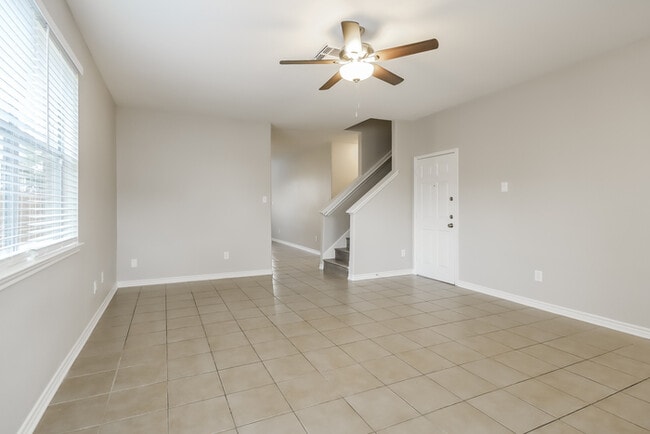 Building Photo - 1026 Riverwood Dr