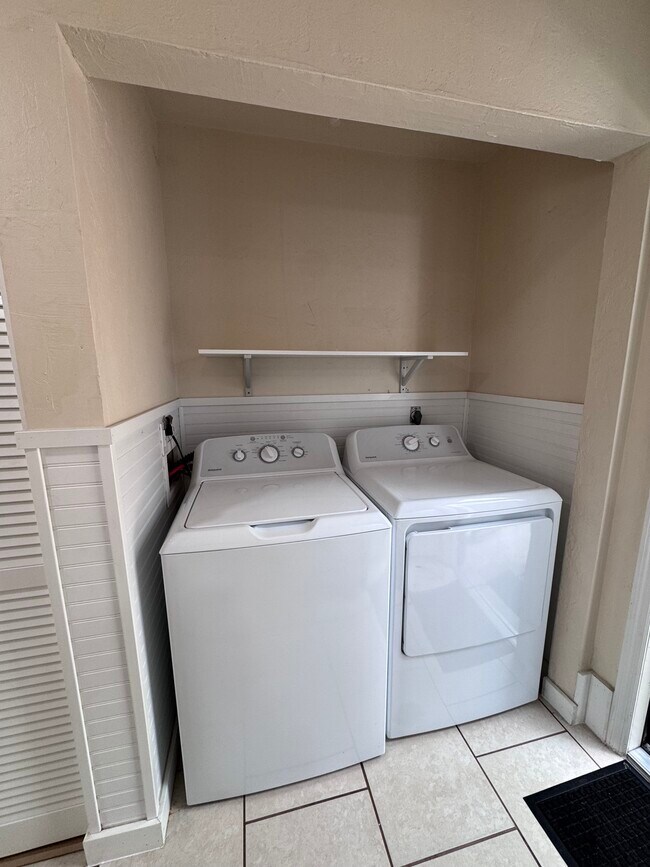 Foto del edificio - 1826 SW 69th Terrace