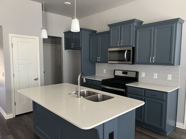 Photo - 13421 Watson Dr House