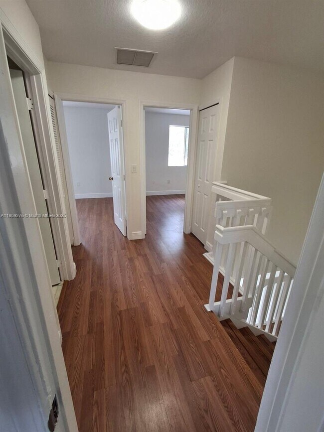 Foto del edificio - 2831 SE 15th Rd