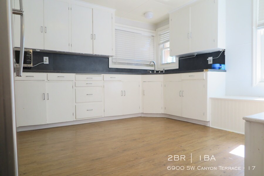 Foto principal - 6900 SW Canyon Terrace