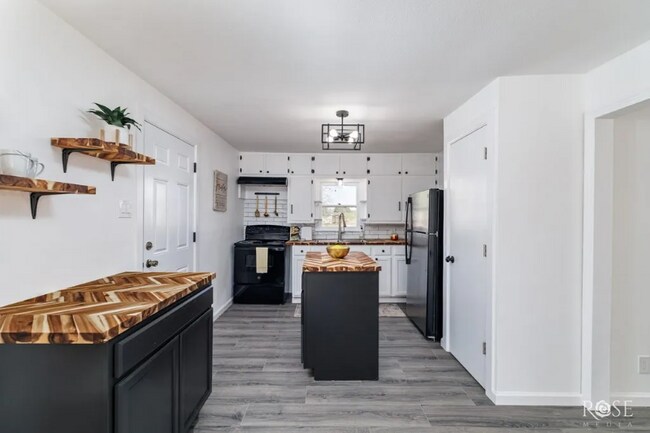 Foto del edificio - 5326 Fruitland Farm Rd