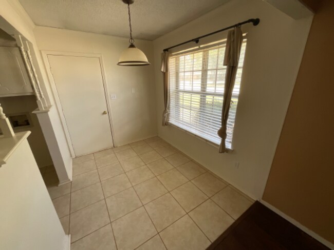 Foto del edificio - 4137 Beard Ave